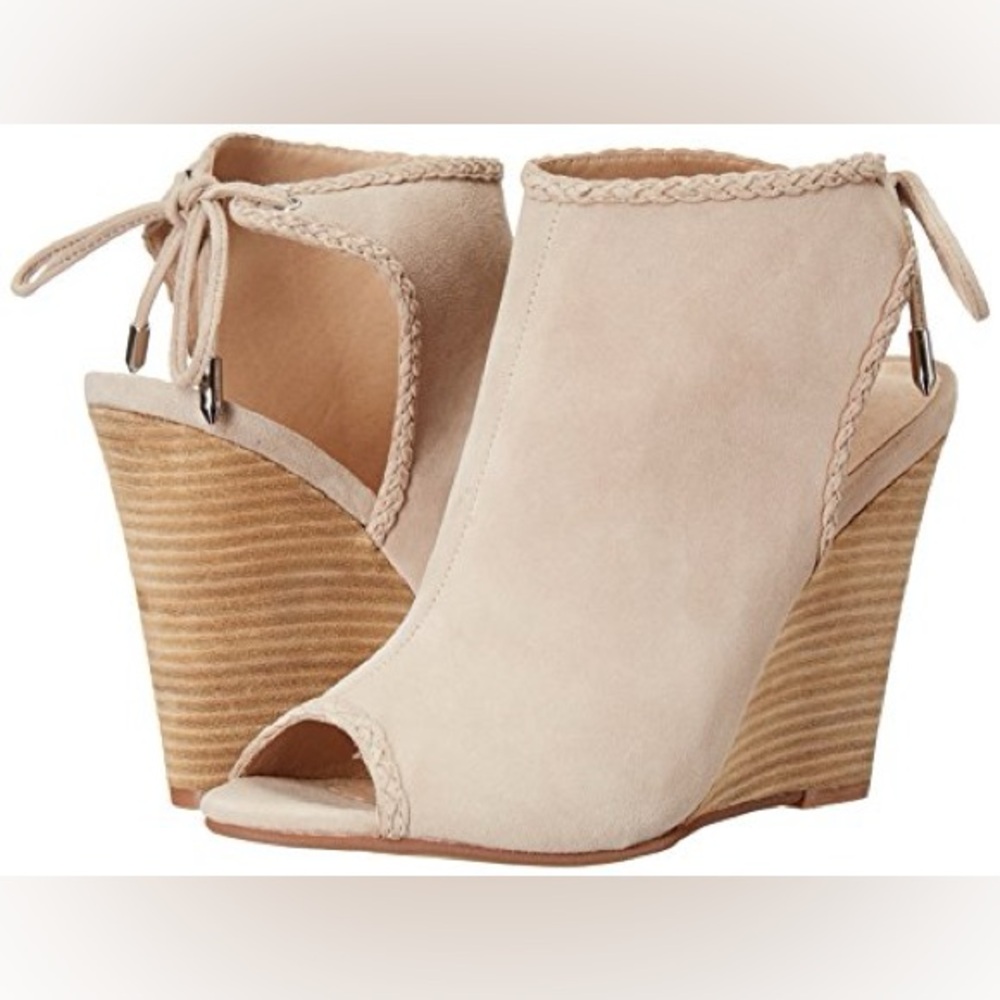 Kristin Cavallari Chinese Laundry Larox Kid Suede Mushroom Wedges. Size 5.5.